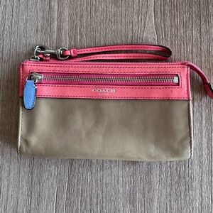 GUC Coach Legacy Colorblock Wristlette Wallet 2-in-1